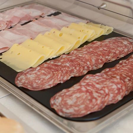 Carrù La Rocca Bed & Breakfast エクステリア 写真