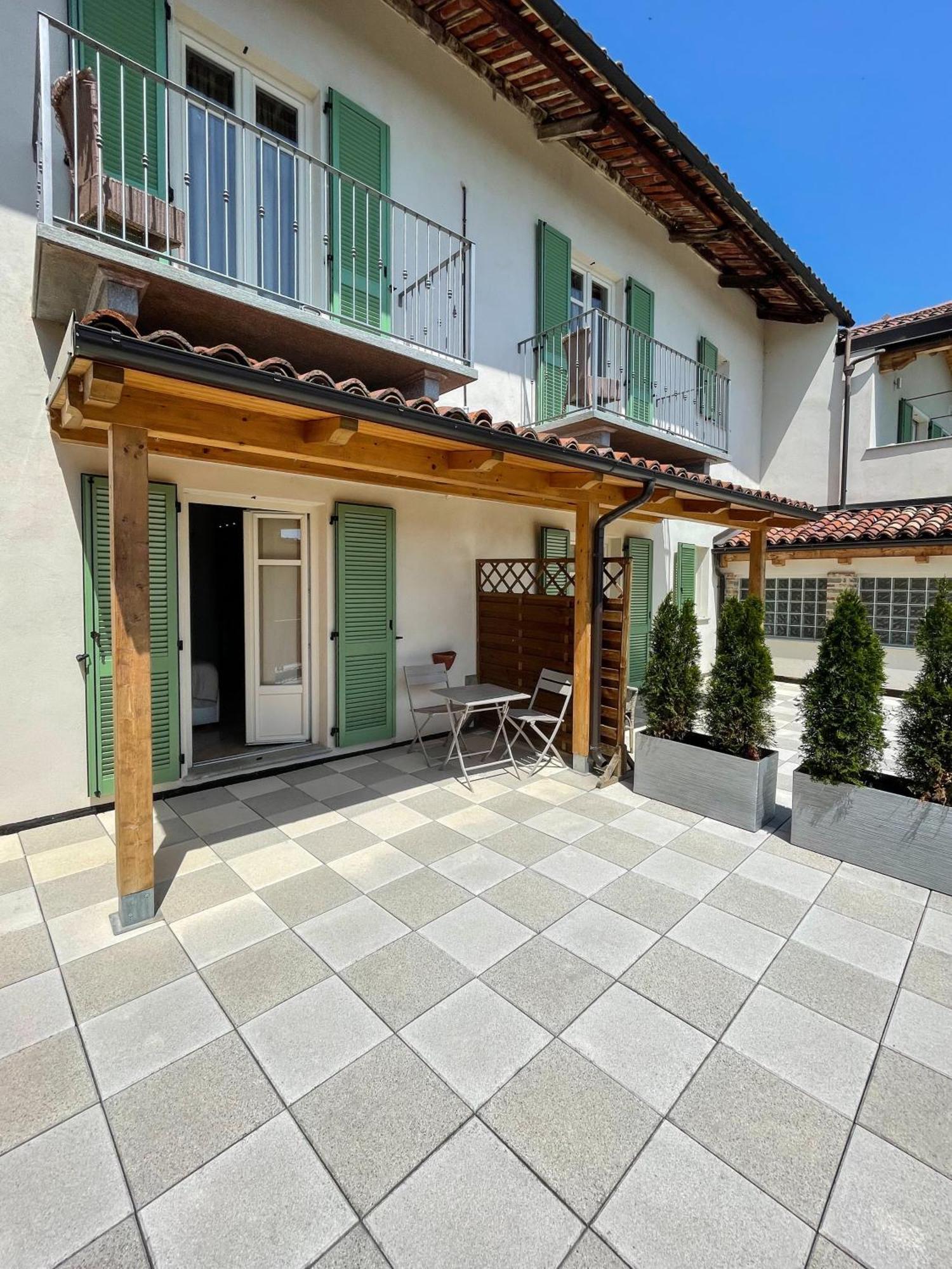 Carrù La Rocca Bed & Breakfast エクステリア 写真