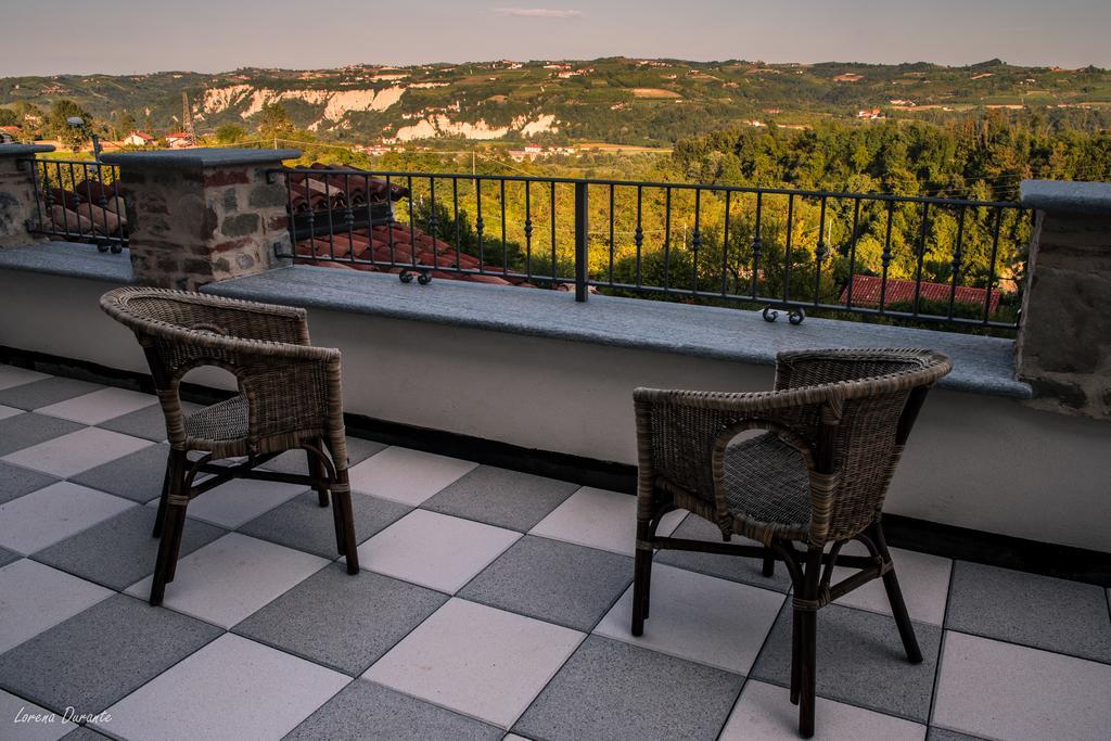 Carrù La Rocca Bed & Breakfast エクステリア 写真